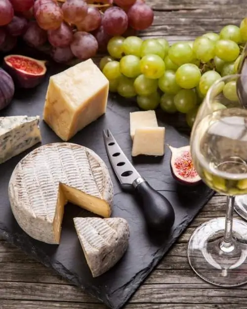 Cocktail Series: California Cheeses and The Wines That Love Them