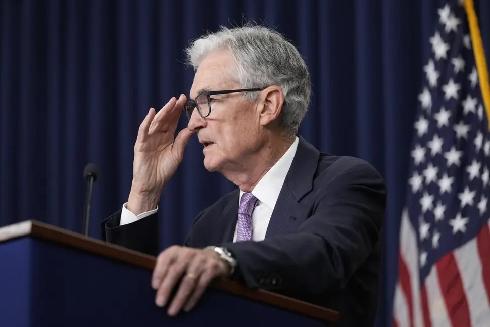 Fed Cuts Interest Rates Again, Powell Says He Won’t Resign if Trump Asks<br />
